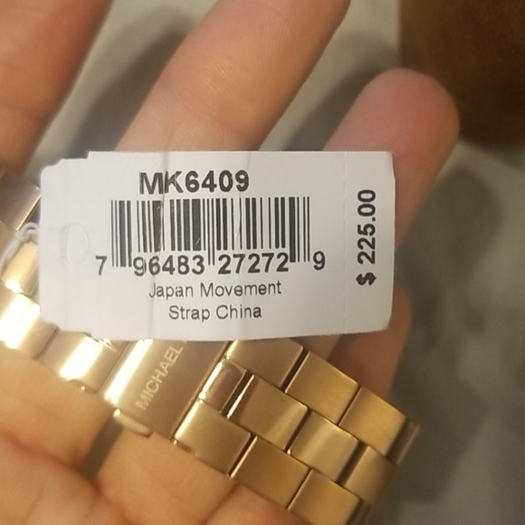 Michael kors rose gold watch - Picture 5 of 6